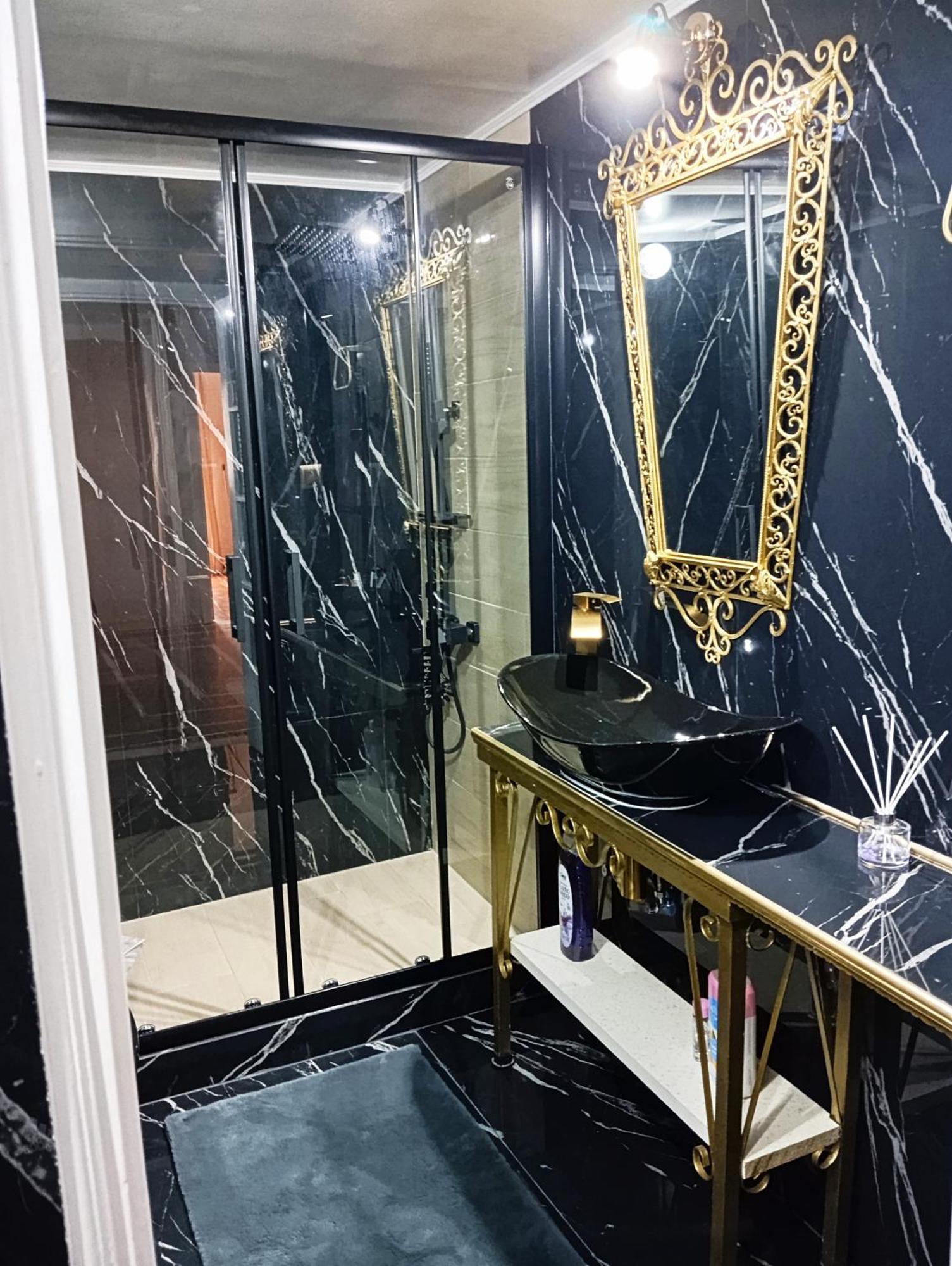 Iris Baroque Apartment エレフシナ エクステリア 写真