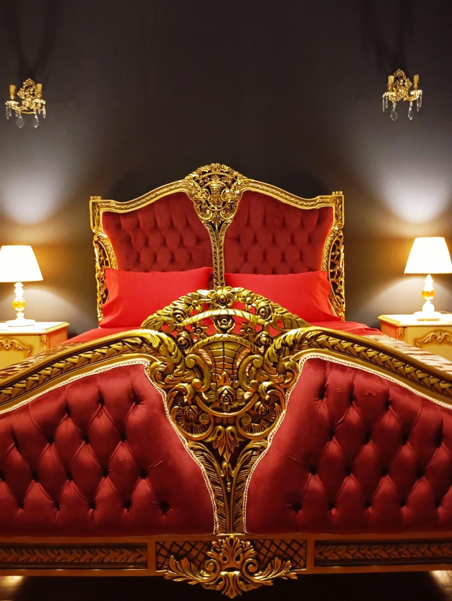 Iris Baroque Apartment エレフシナ エクステリア 写真