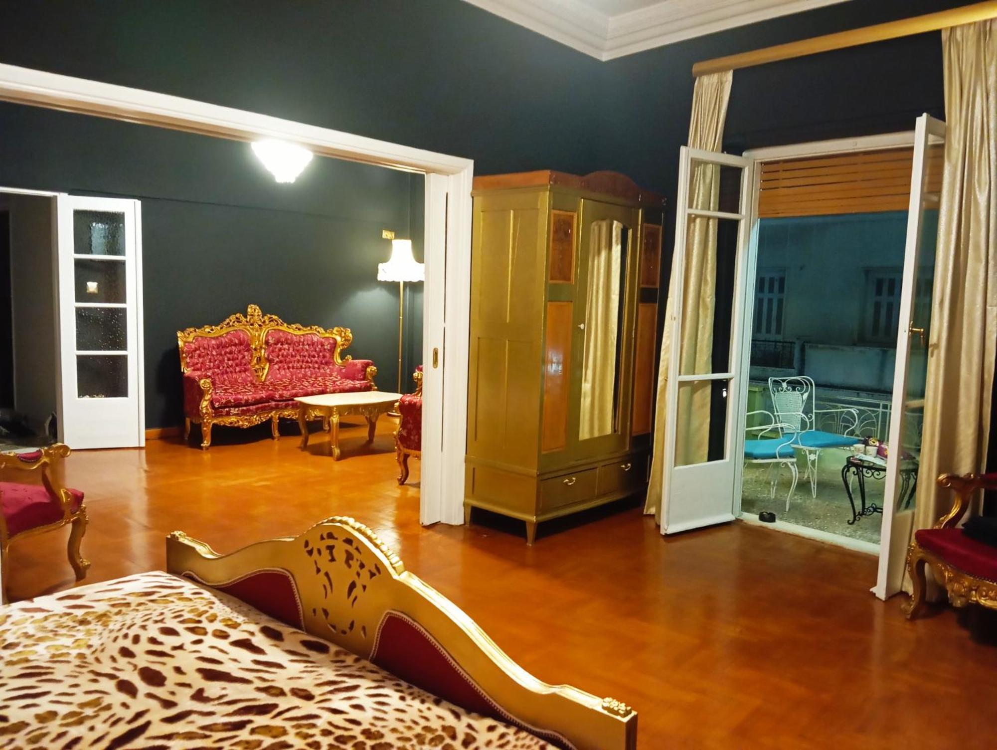 Iris Baroque Apartment エレフシナ エクステリア 写真